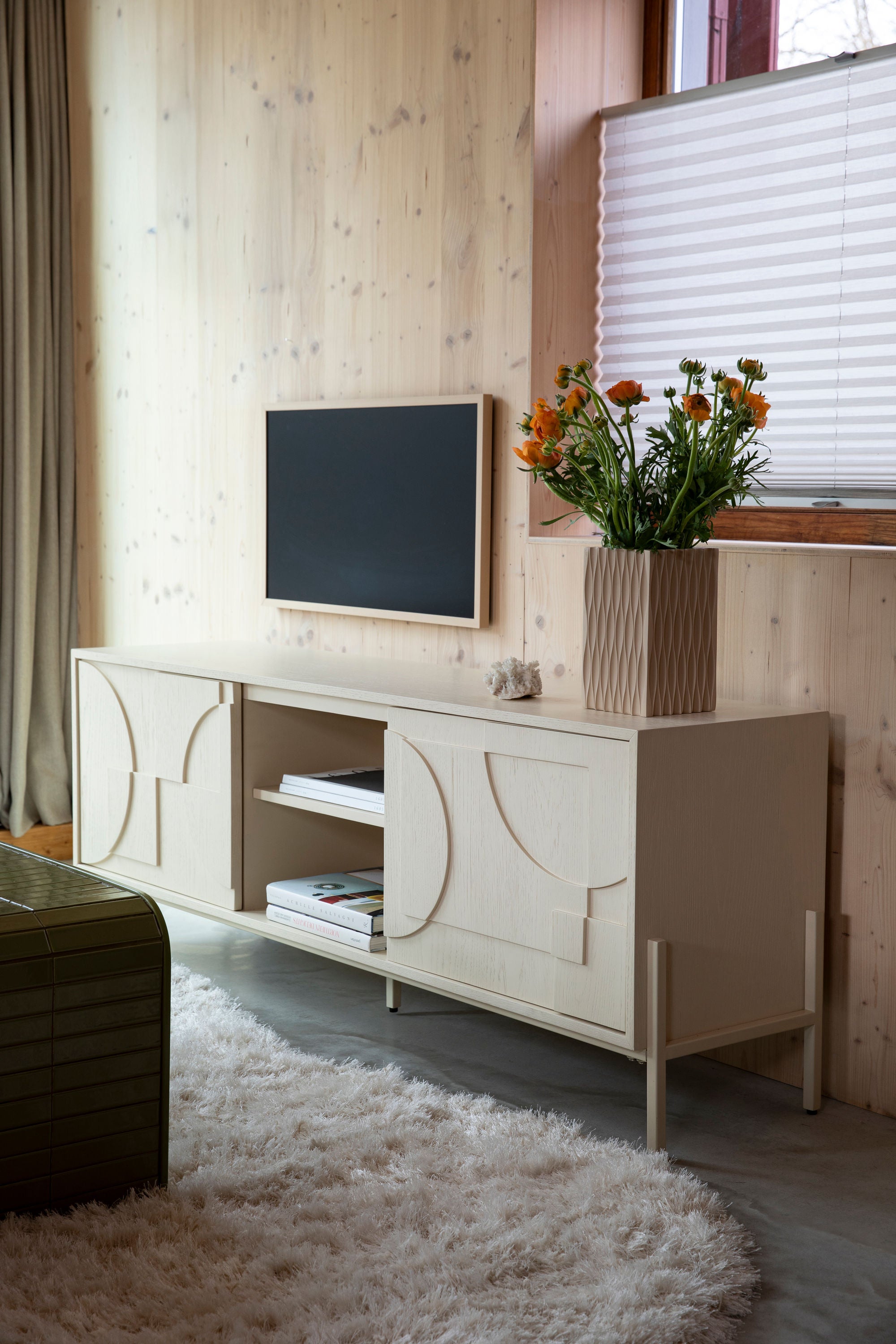 Zuiver Faces Natural Oak Wood TV Unit